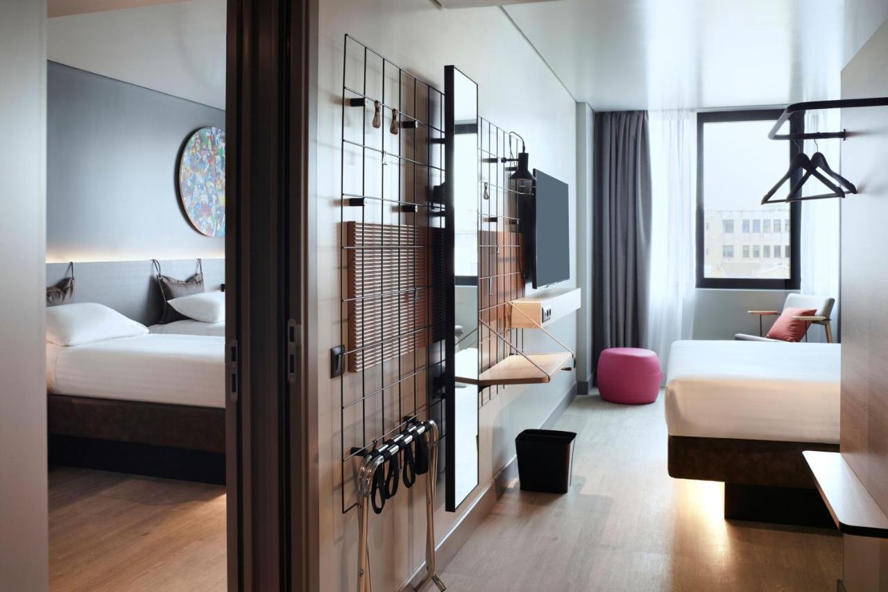 Queen Room Limited View